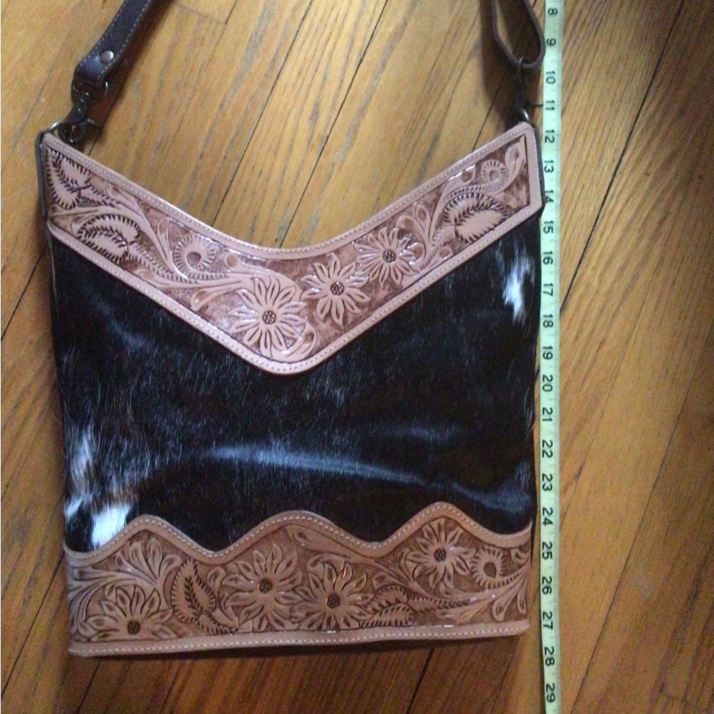 NWOT…TOOLED LEATHER & COWHIDE HOBO